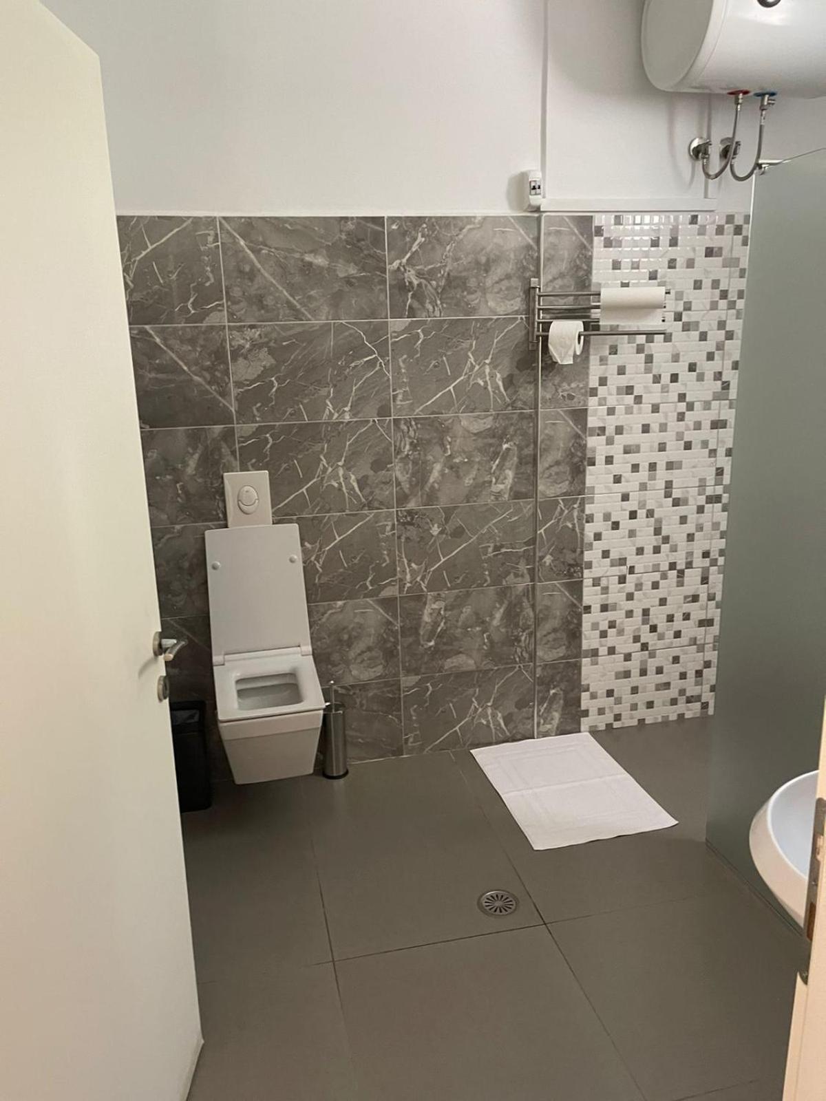 Aries Apartments Sarande Ngoại thất bức ảnh