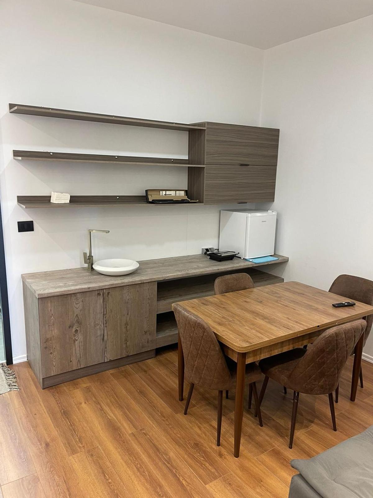 Aries Apartments Sarande Ngoại thất bức ảnh