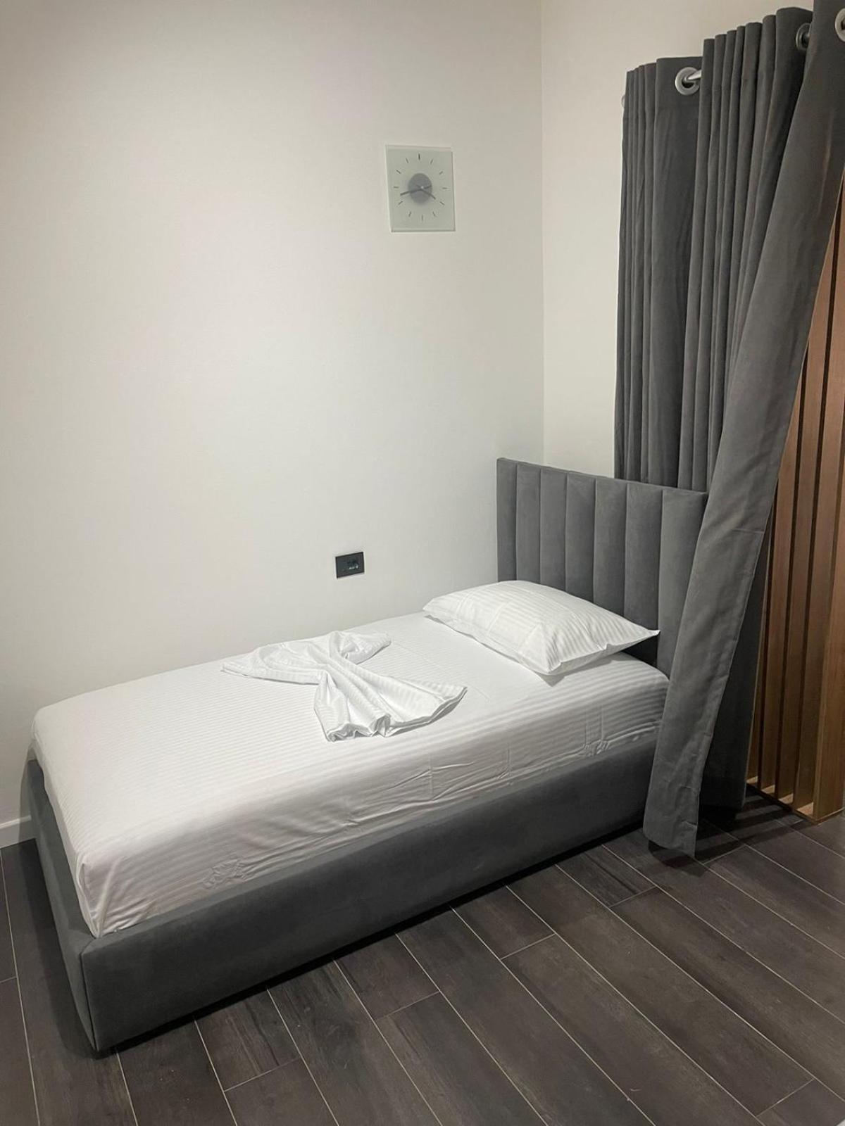 Aries Apartments Sarande Ngoại thất bức ảnh