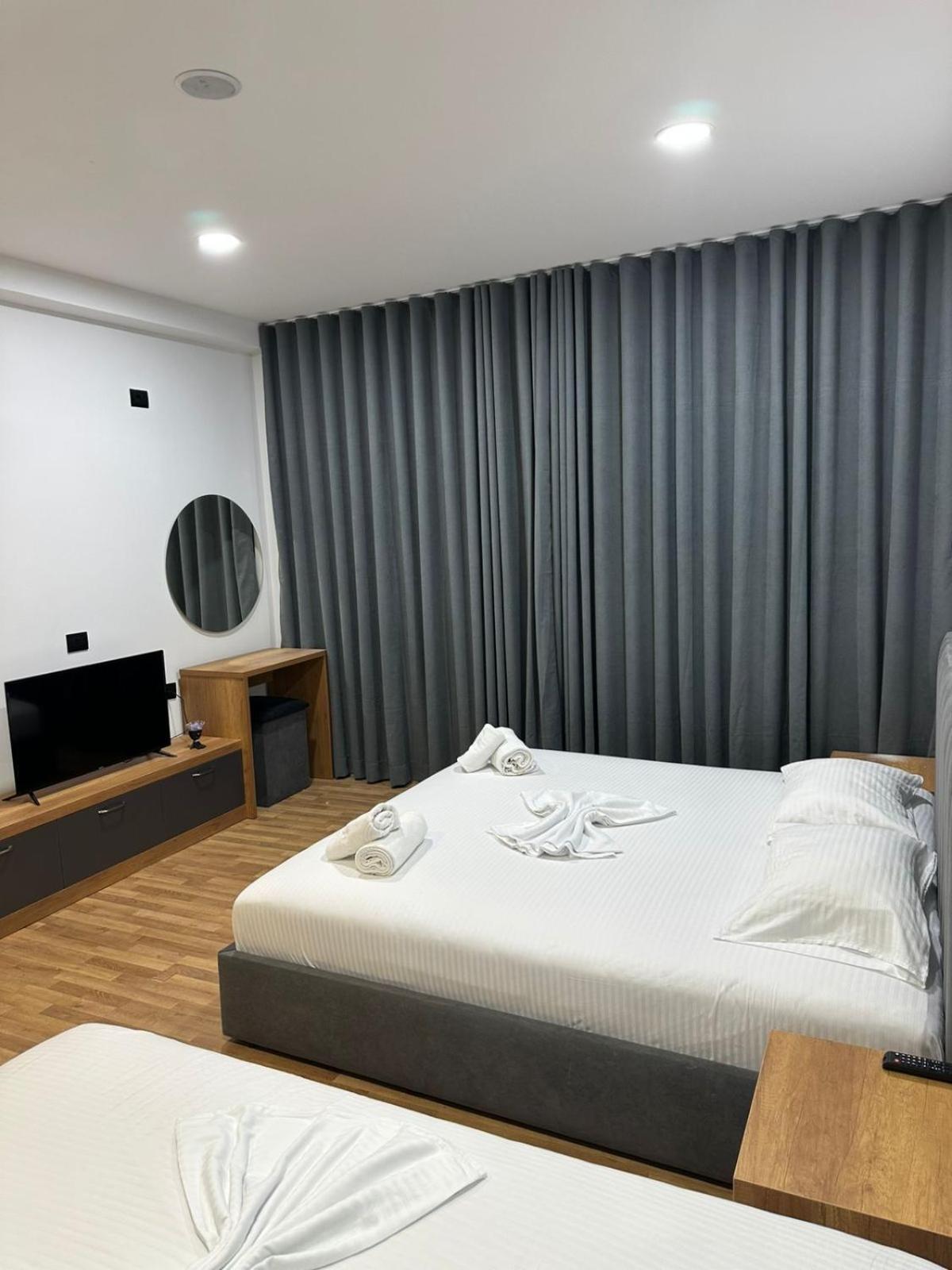 Aries Apartments Sarande Ngoại thất bức ảnh